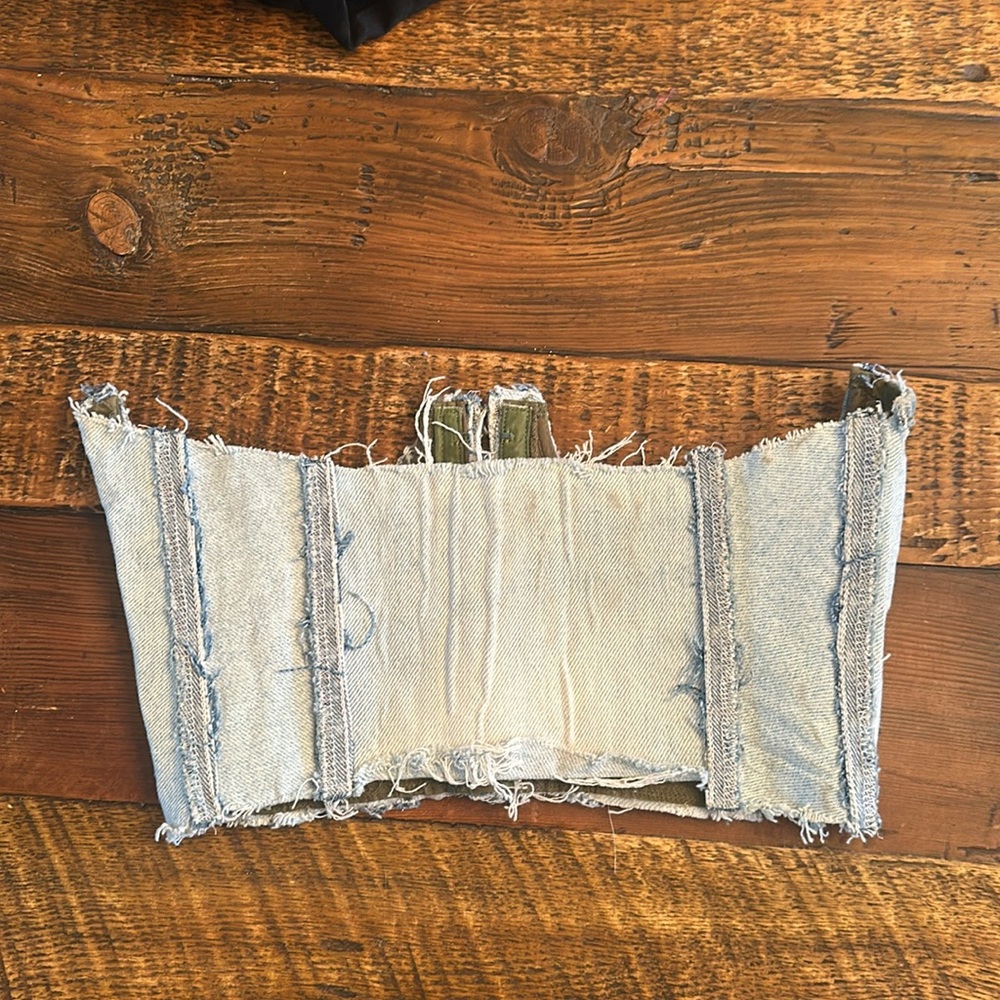 Wrangler Corset - Picture 2 of 2